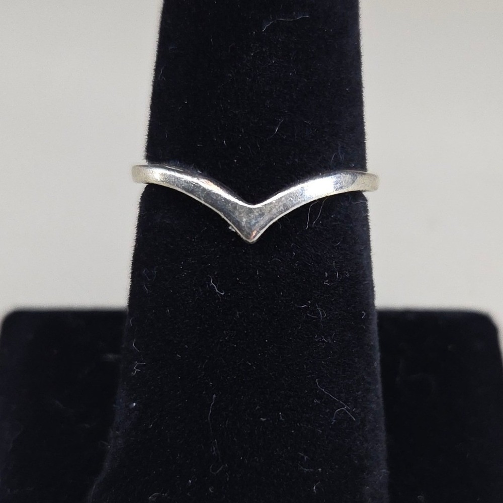 Silver Tone Deep Wishbone V Shape Chevron Stacking Ring Size 8 Whimsyβ Goth
